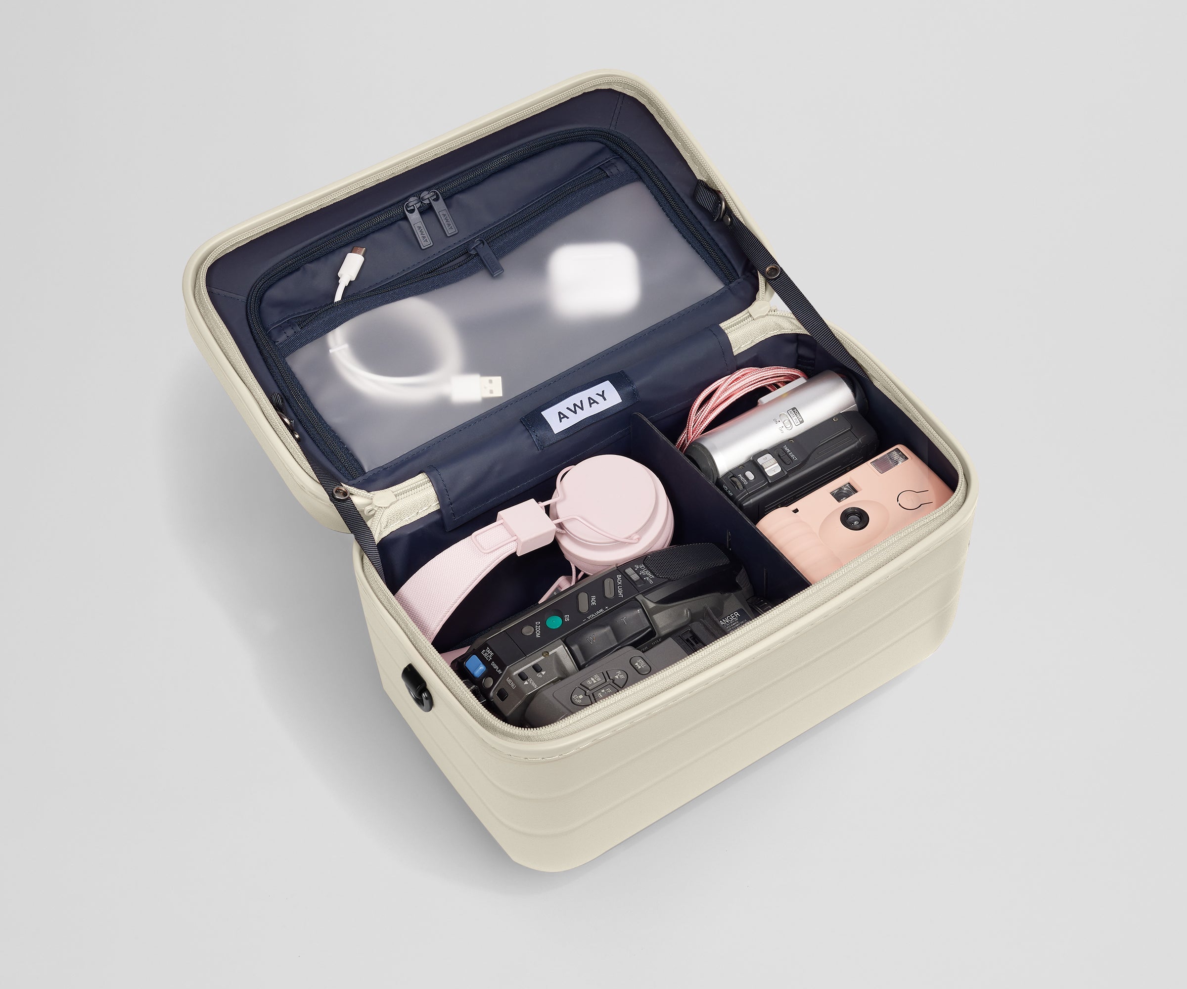 The Train Case in Salt White